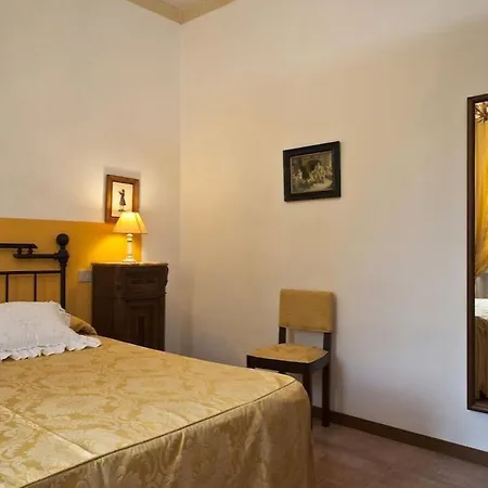 Oliveta Pettirosso Apartman *